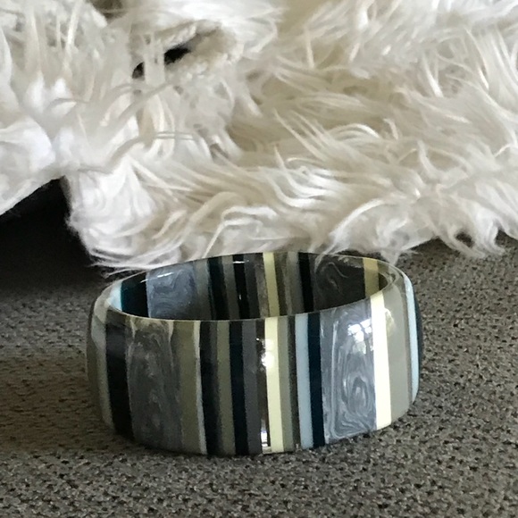 Bangle bracelet - Picture 3 of 7